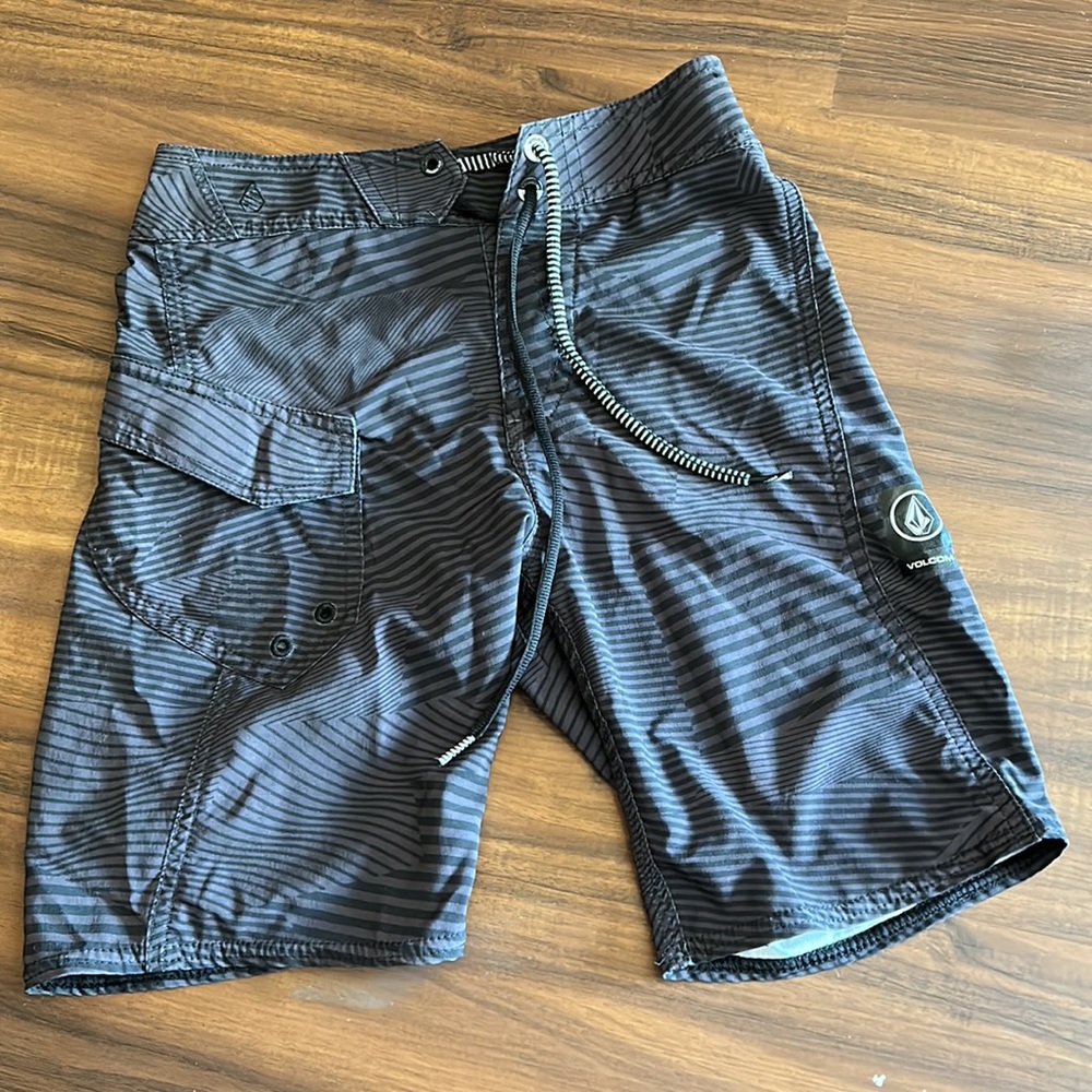 Volcom boy swim shorts